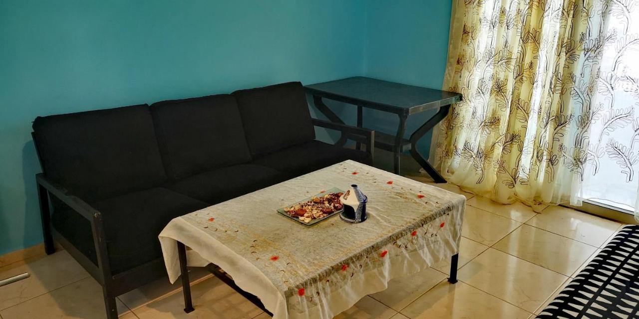 Apartment Oazis Ofrínion 外观 照片